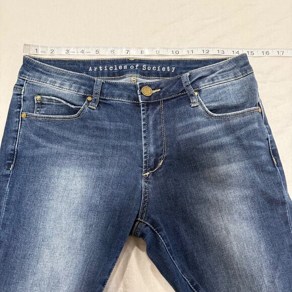 Articles of Society Carly Raw Hem Cropped Jeans in Jefferson City Wash Size 27 - Picture 10 of 10